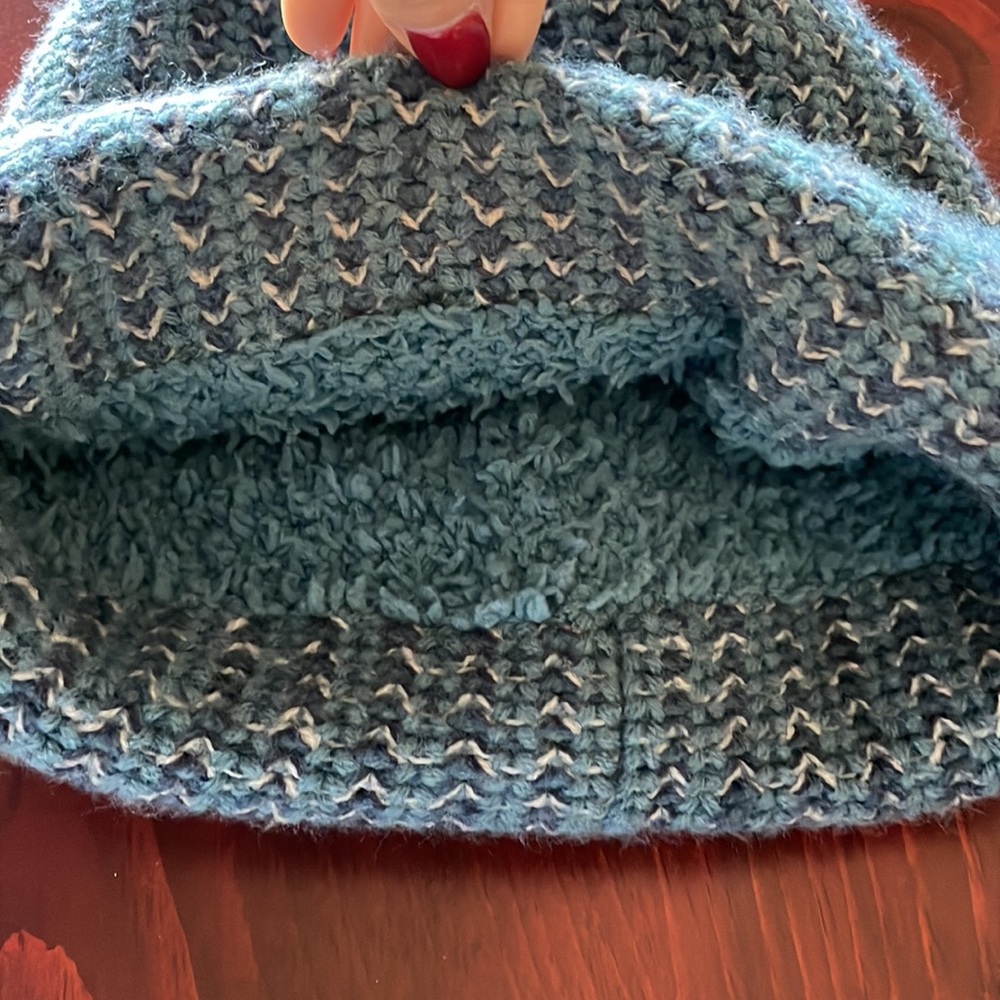 North Face Beanie - Picture 5 of 6